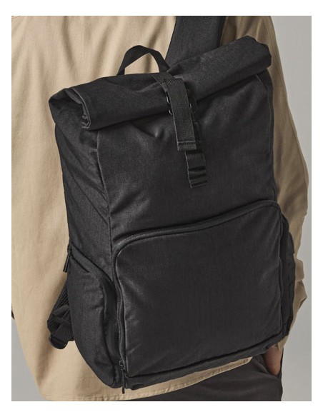 QUA-QD995-Q-Tech Charge Roll-Top Backpack 2
